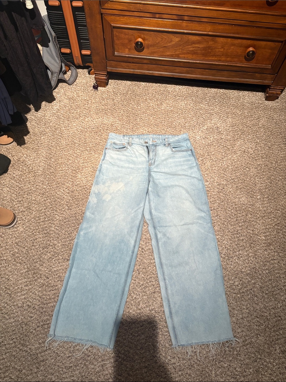 American Eagle Curvy stovepipe Light Wash Straight Leg Jeans with Raw Hem